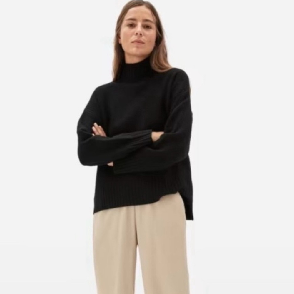 EVERLANE Stroopwafel Turtleneck Recycled Cashmere Black Sweater Quiet Luxury S‎